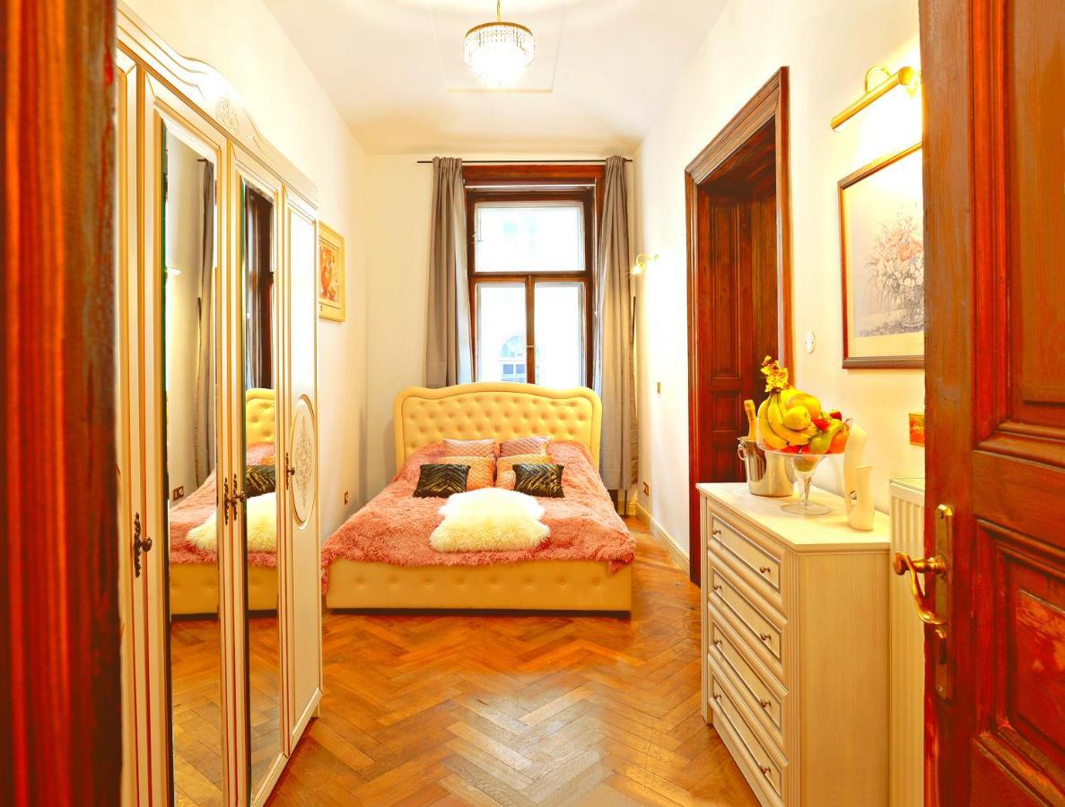 Imperial Deluxe Suite Praga Esterno foto